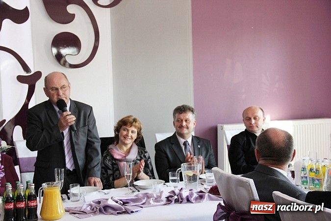 Zdjęcie w galerii na portalu naszraciborz.pl: Koło Pszczelarzy Gminy Krzyżanowice ma już 60 lat! Wielki jubileusz świętowano w Tworkowie wiadomości z regionu