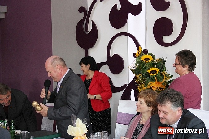 Zdjęcie w galerii na portalu naszraciborz.pl: Koło Pszczelarzy Gminy Krzyżanowice ma już 60 lat! Wielki jubileusz świętowano w Tworkowie wiadomości z regionu