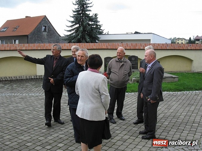 Zdjęcie w galerii na portalu naszraciborz.pl: Koło Pszczelarzy Gminy Krzyżanowice ma już 60 lat! Wielki jubileusz świętowano w Tworkowie wiadomości z regionu