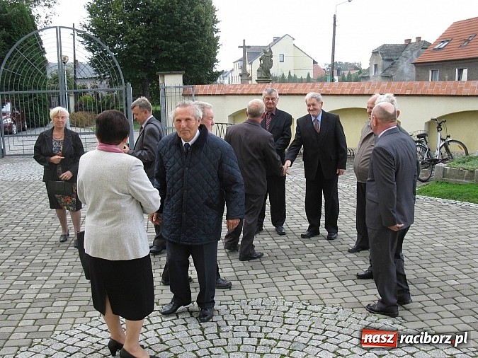 Zdjęcie w galerii na portalu naszraciborz.pl: Koło Pszczelarzy Gminy Krzyżanowice ma już 60 lat! Wielki jubileusz świętowano w Tworkowie wiadomości z regionu