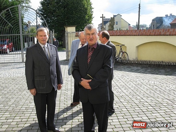 Zdjęcie w galerii na portalu naszraciborz.pl: Koło Pszczelarzy Gminy Krzyżanowice ma już 60 lat! Wielki jubileusz świętowano w Tworkowie wiadomości z regionu