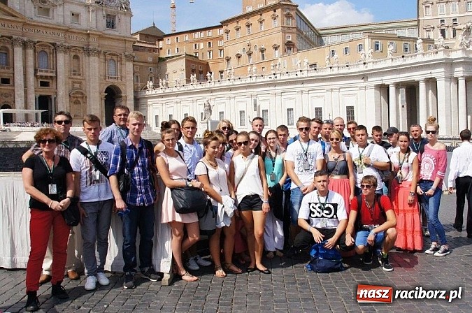 Zdjęcie w galerii na portalu naszraciborz.pl: Uczniowie Budowlanki zwiedzali Toskanię wiadomości z regionu