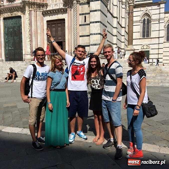 Zdjęcie w galerii na portalu naszraciborz.pl: Uczniowie Budowlanki zwiedzali Toskanię wiadomości z regionu