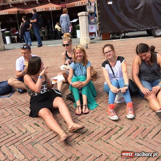 Zdjęcie w galerii na portalu naszraciborz.pl: Uczniowie Budowlanki zwiedzali Toskanię wiadomości z regionu