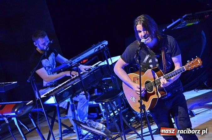 Zdjęcie w galerii na portalu naszraciborz.pl: Rewelacyjny Ray Wilson wystąpił w RCK  wiadomości z regionu