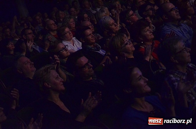 Zdjęcie w galerii na portalu naszraciborz.pl: Rewelacyjny Ray Wilson wystąpił w RCK  wiadomości z regionu