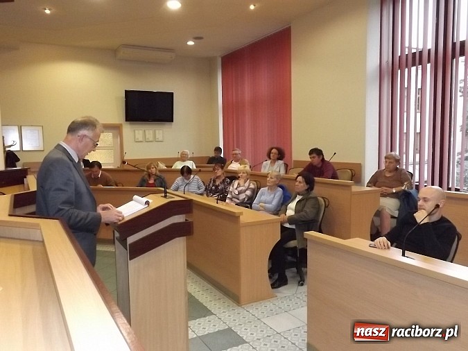 Zdjęcie w galerii na portalu naszraciborz.pl: Dużo skarg i jedna pochwała. Na co skarżą się mieszkańcy śr&oacute;dmieścia? wiadomości z regionu