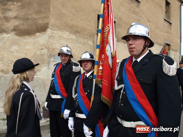 Zdjęcie w galerii na portalu naszraciborz.pl: Agregat na 120. urodziny wiadomości z regionu