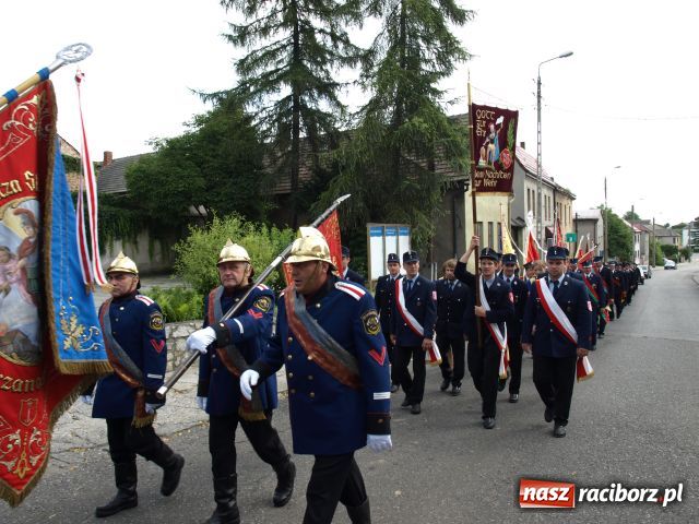 Zdjęcie w galerii na portalu naszraciborz.pl: Agregat na 120. urodziny wiadomości z regionu