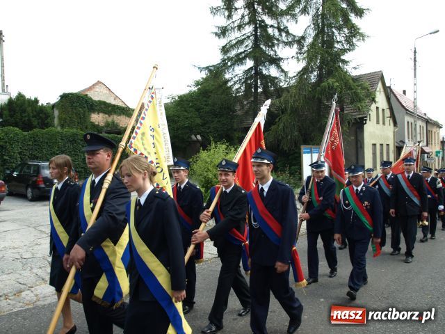 Zdjęcie w galerii na portalu naszraciborz.pl: Agregat na 120. urodziny wiadomości z regionu