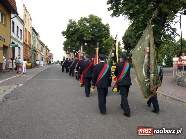 Zdjęcie w galerii na portalu naszraciborz.pl: Agregat na 120. urodziny wiadomości z regionu