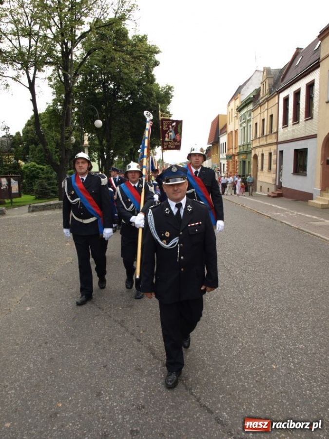 Zdjęcie w galerii na portalu naszraciborz.pl: Agregat na 120. urodziny wiadomości z regionu