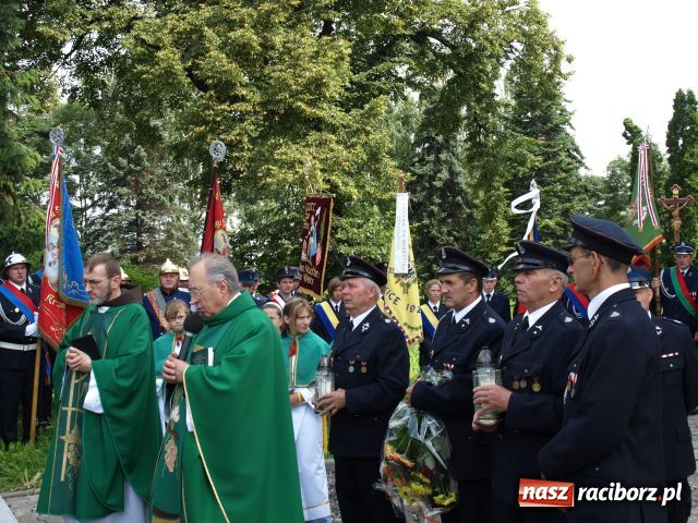 Zdjęcie w galerii na portalu naszraciborz.pl: Agregat na 120. urodziny wiadomości z regionu