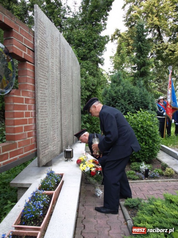 Zdjęcie w galerii na portalu naszraciborz.pl: Agregat na 120. urodziny wiadomości z regionu