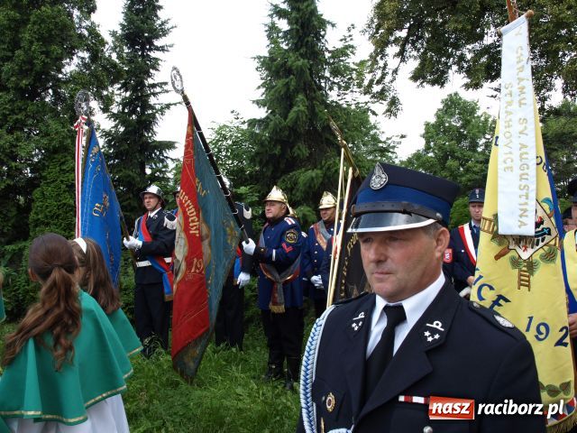 Zdjęcie w galerii na portalu naszraciborz.pl: Agregat na 120. urodziny wiadomości z regionu
