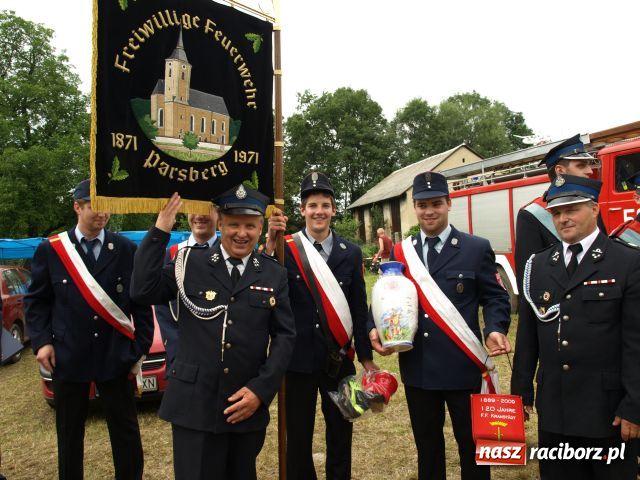 Zdjęcie w galerii na portalu naszraciborz.pl: Agregat na 120. urodziny wiadomości z regionu