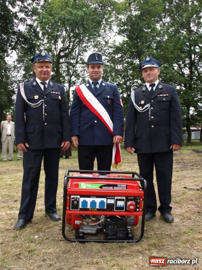 Zdjęcie w galerii na portalu naszraciborz.pl: Agregat na 120. urodziny wiadomości z regionu