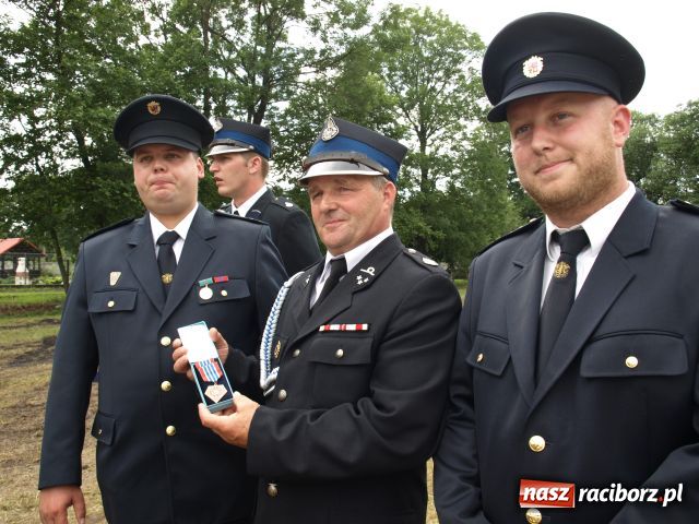 Zdjęcie w galerii na portalu naszraciborz.pl: Agregat na 120. urodziny wiadomości z regionu