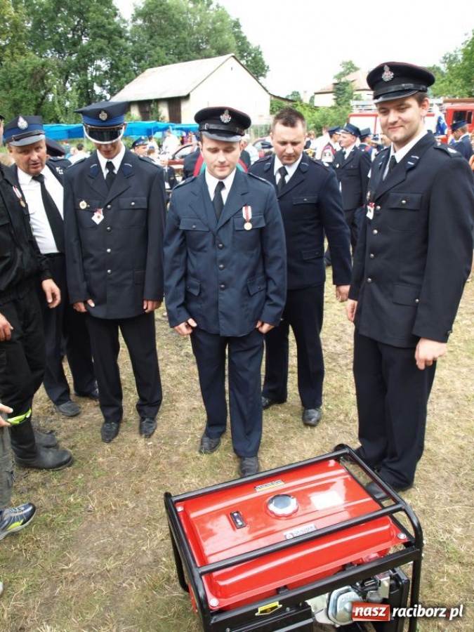 Zdjęcie w galerii na portalu naszraciborz.pl: Agregat na 120. urodziny wiadomości z regionu