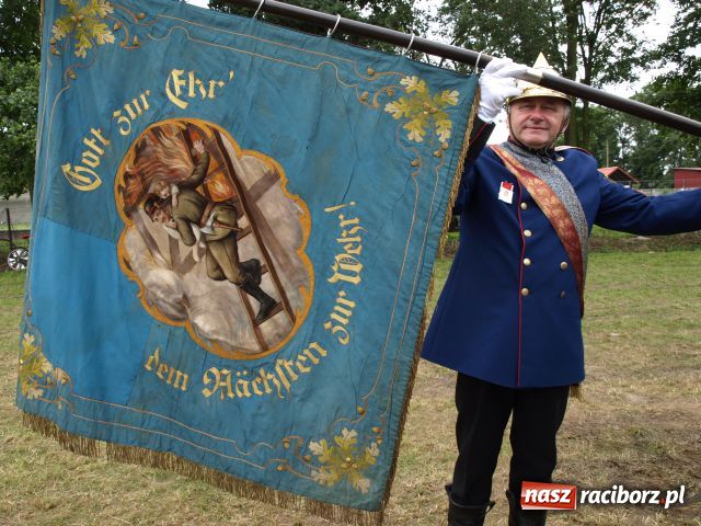Zdjęcie w galerii na portalu naszraciborz.pl: Agregat na 120. urodziny wiadomości z regionu
