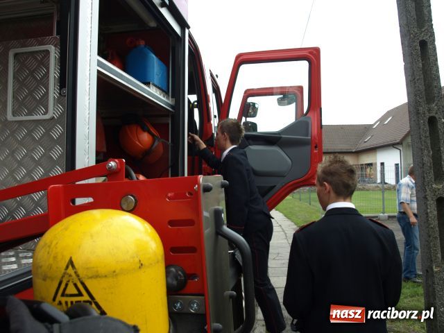 Zdjęcie w galerii na portalu naszraciborz.pl: Agregat na 120. urodziny wiadomości z regionu