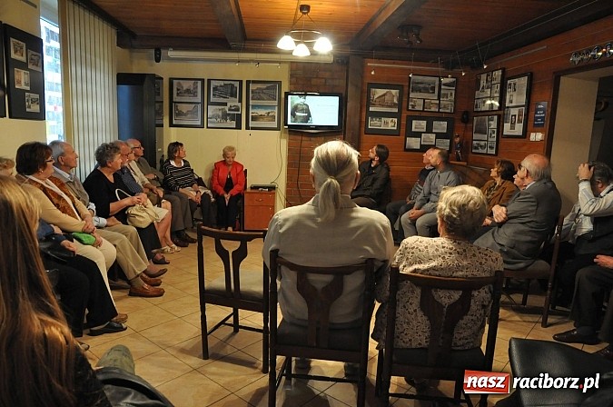 Zdjęcie w galerii na portalu naszraciborz.pl: W siedzibie TMZR dostępna jest wystawa o I wojnie światowej wiadomości z regionu