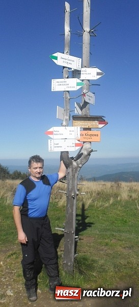 Zdjęcie w galerii na portalu naszraciborz.pl: Zdobywca Korony Gór Polski w Beskidzie Żywieckim wiadomości z regionu