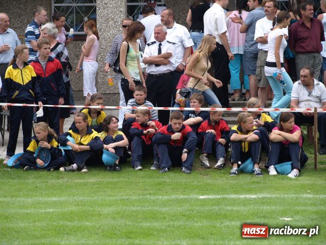 Zdjęcie w galerii na portalu naszraciborz.pl: Puchar powędrował do Bolesławia wiadomości z regionu