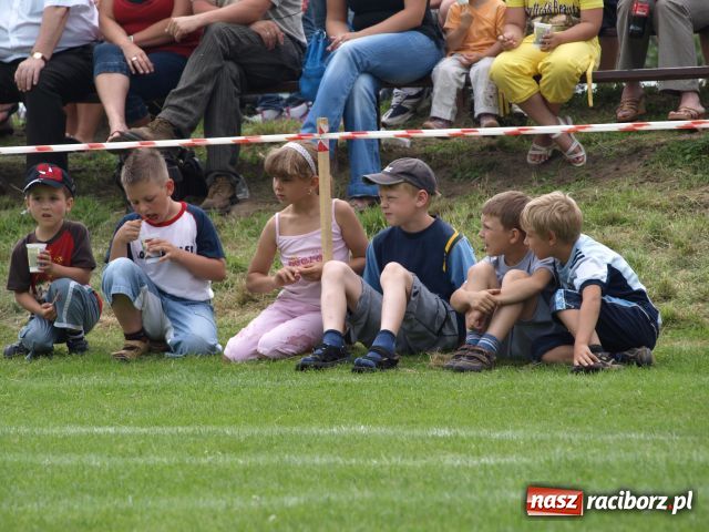 Zdjęcie w galerii na portalu naszraciborz.pl: Puchar powędrował do Bolesławia wiadomości z regionu