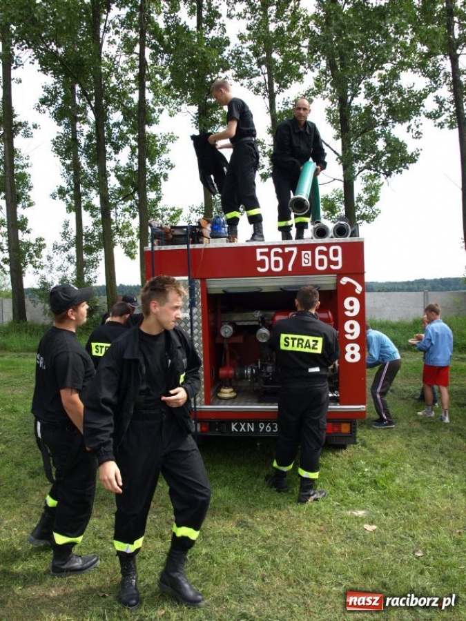 Zdjęcie w galerii na portalu naszraciborz.pl: Puchar powędrował do Bolesławia wiadomości z regionu