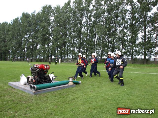 Zdjęcie w galerii na portalu naszraciborz.pl: Puchar powędrował do Bolesławia wiadomości z regionu