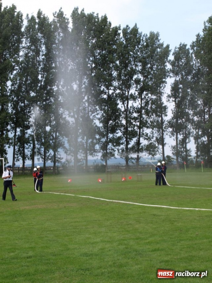 Zdjęcie w galerii na portalu naszraciborz.pl: Puchar powędrował do Bolesławia wiadomości z regionu