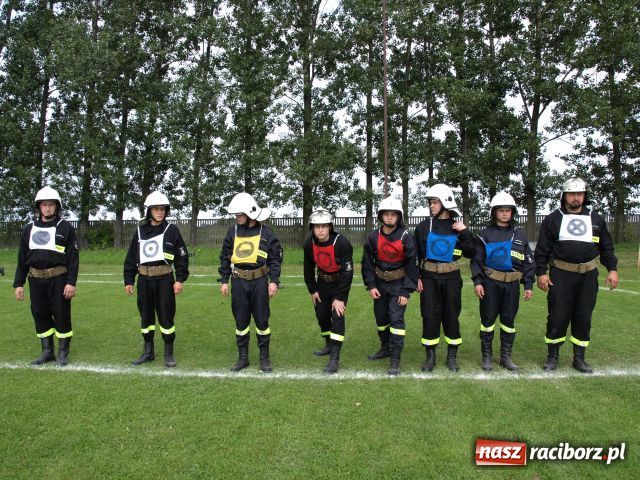 Zdjęcie w galerii na portalu naszraciborz.pl: Puchar powędrował do Bolesławia wiadomości z regionu