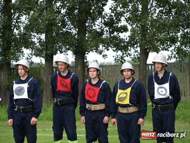 Zdjęcie w galerii na portalu naszraciborz.pl: Puchar powędrował do Bolesławia wiadomości z regionu