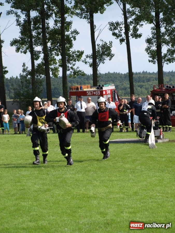 Zdjęcie w galerii na portalu naszraciborz.pl: Puchar powędrował do Bolesławia wiadomości z regionu