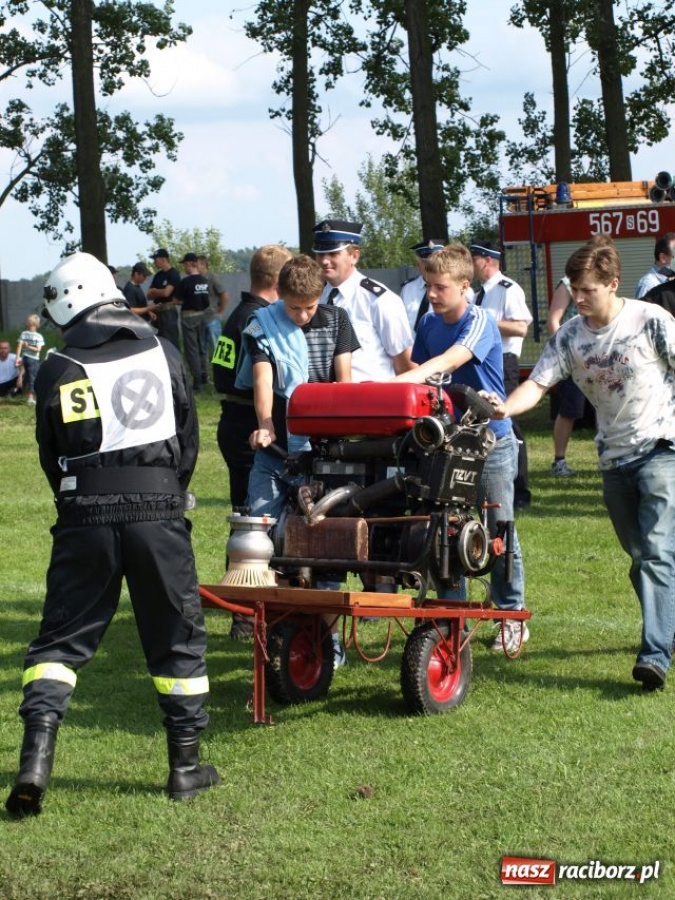 Zdjęcie w galerii na portalu naszraciborz.pl: Puchar powędrował do Bolesławia wiadomości z regionu