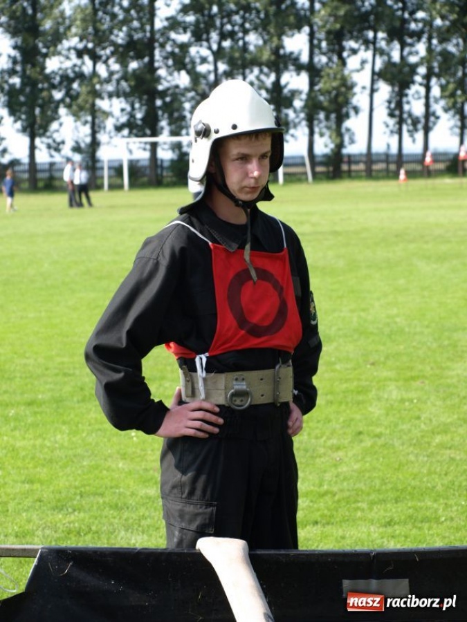 Zdjęcie w galerii na portalu naszraciborz.pl: Puchar powędrował do Bolesławia wiadomości z regionu