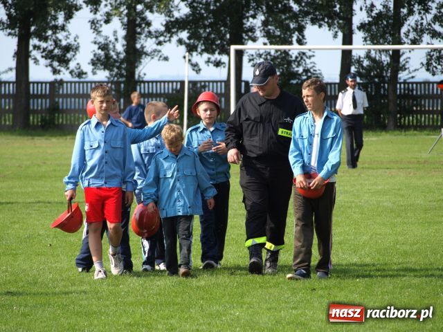 Zdjęcie w galerii na portalu naszraciborz.pl: Puchar powędrował do Bolesławia wiadomości z regionu