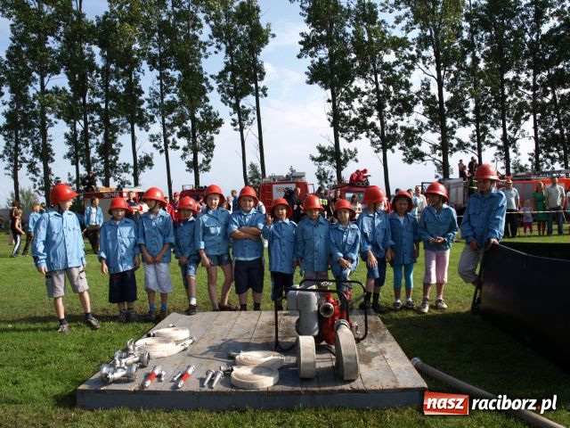 Zdjęcie w galerii na portalu naszraciborz.pl: Puchar powędrował do Bolesławia wiadomości z regionu