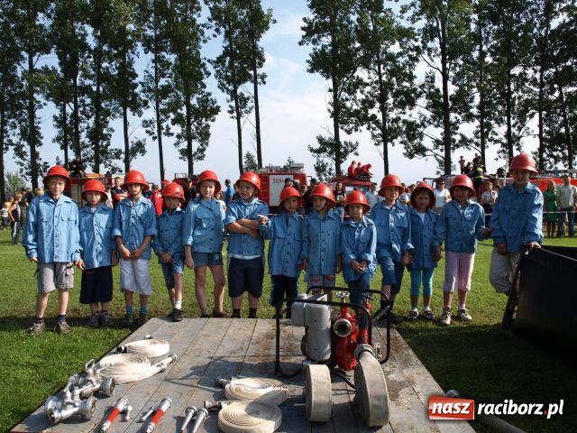 Zdjęcie w galerii na portalu naszraciborz.pl: Puchar powędrował do Bolesławia wiadomości z regionu