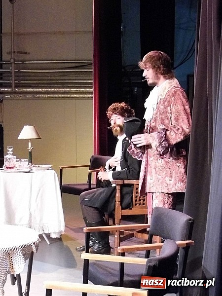 Zdjęcie w galerii na portalu naszraciborz.pl: Młodzi aktorzy z TE-REG-REC z występami w Londynie - zobacz wideo wiadomości z regionu