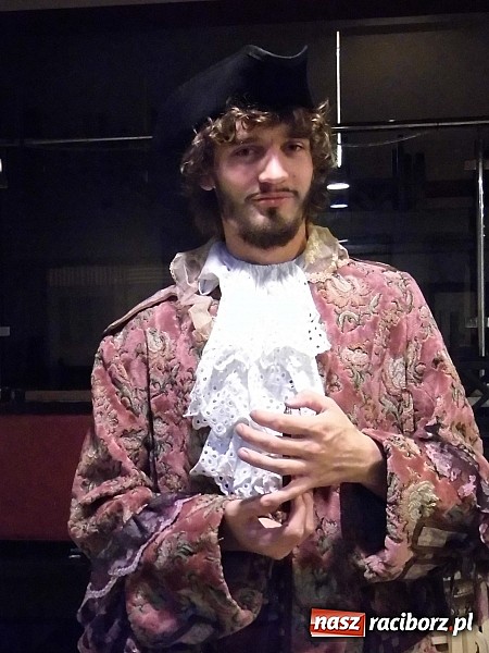 Zdjęcie w galerii na portalu naszraciborz.pl: Młodzi aktorzy z TE-REG-REC z występami w Londynie - zobacz wideo wiadomości z regionu