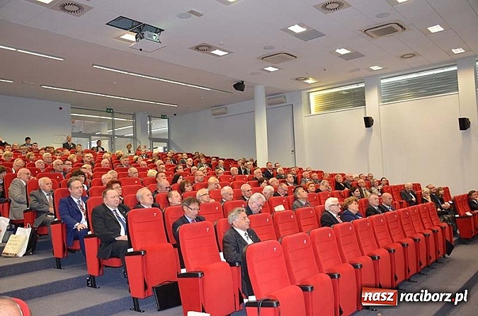 Zdjęcie w galerii na portalu naszraciborz.pl: Co dalej z budynkami z wielkiej płyty? wiadomości z regionu