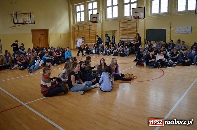 Zdjęcie w galerii na portalu naszraciborz.pl: Dzień Języków Obcych w II LO wiadomości z regionu