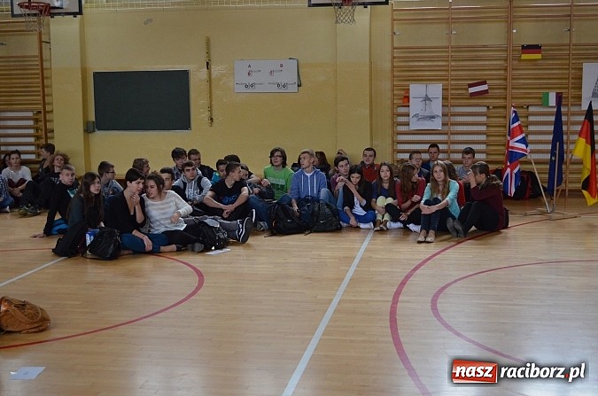 Zdjęcie w galerii na portalu naszraciborz.pl: Dzień Języków Obcych w II LO wiadomości z regionu