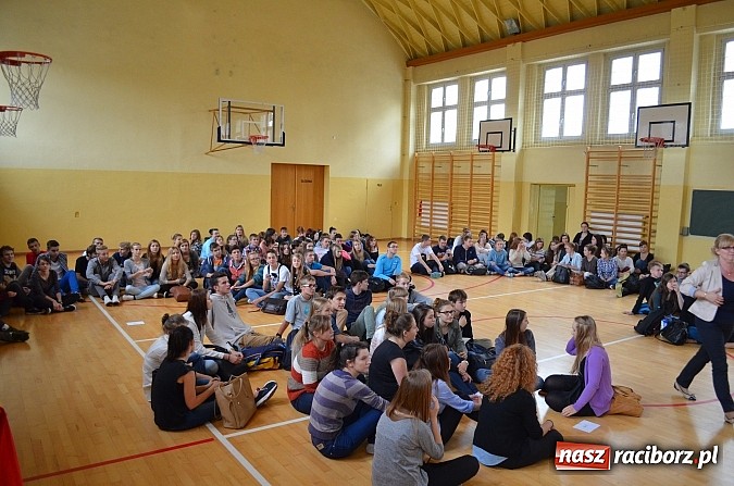 Zdjęcie w galerii na portalu naszraciborz.pl: Dzień Języków Obcych w II LO wiadomości z regionu