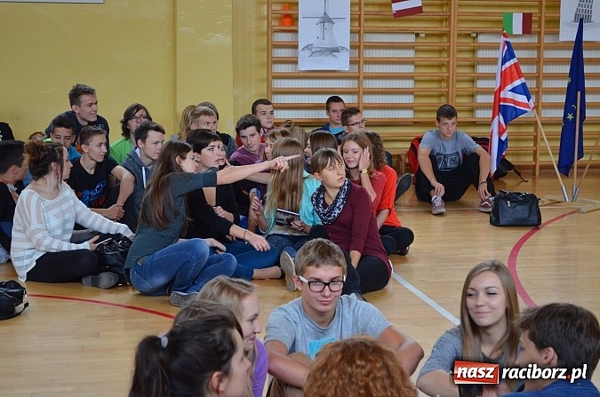 Zdjęcie w galerii na portalu naszraciborz.pl: Dzień Języków Obcych w II LO wiadomości z regionu