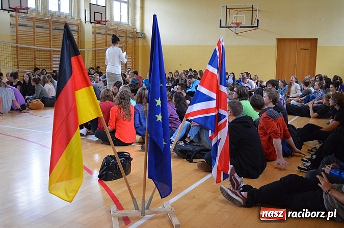 Zdjęcie w galerii na portalu naszraciborz.pl: Dzień Języków Obcych w II LO wiadomości z regionu