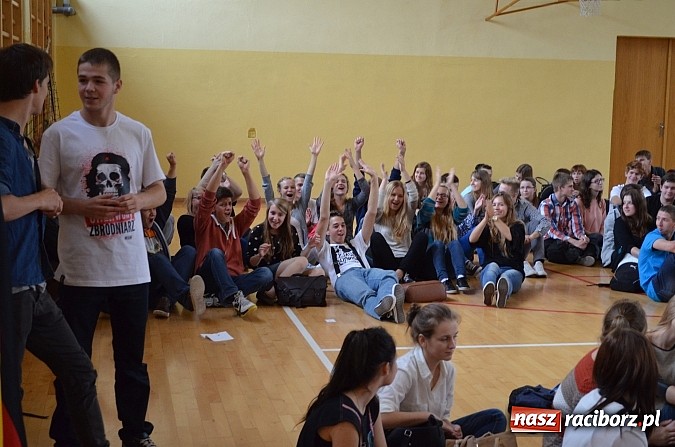 Zdjęcie w galerii na portalu naszraciborz.pl: Dzień Języków Obcych w II LO wiadomości z regionu