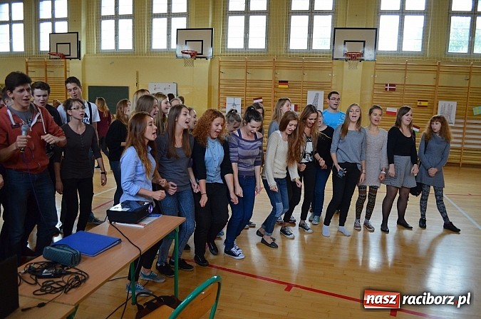 Zdjęcie w galerii na portalu naszraciborz.pl: Dzień Języków Obcych w II LO wiadomości z regionu